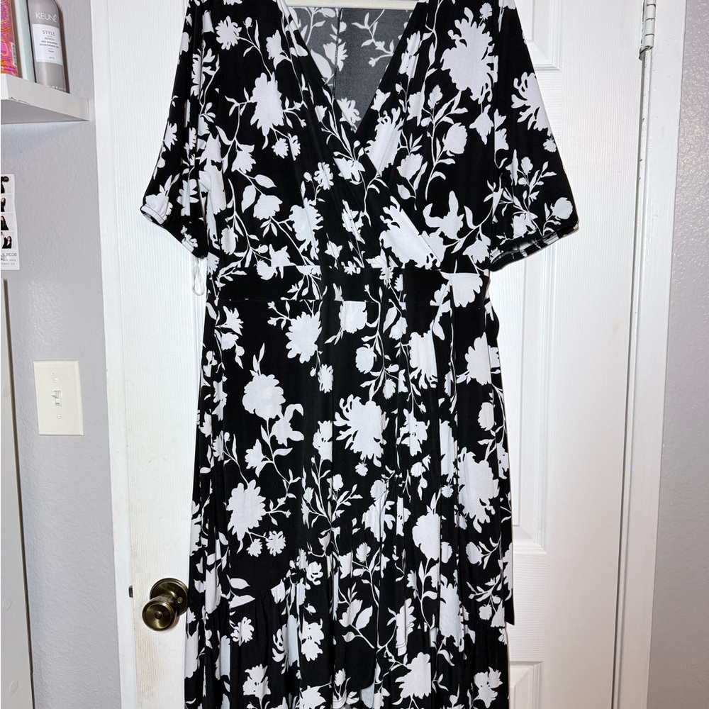 Lane Bryant plus size Black and White Floral wrap Maxi Dress